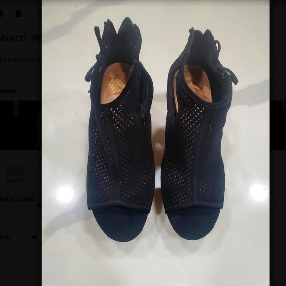 Shoes - Women's Shoes